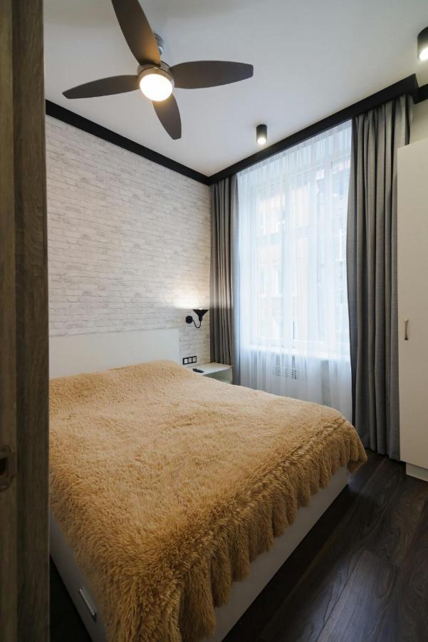 стильна в самому центрі Apartment
